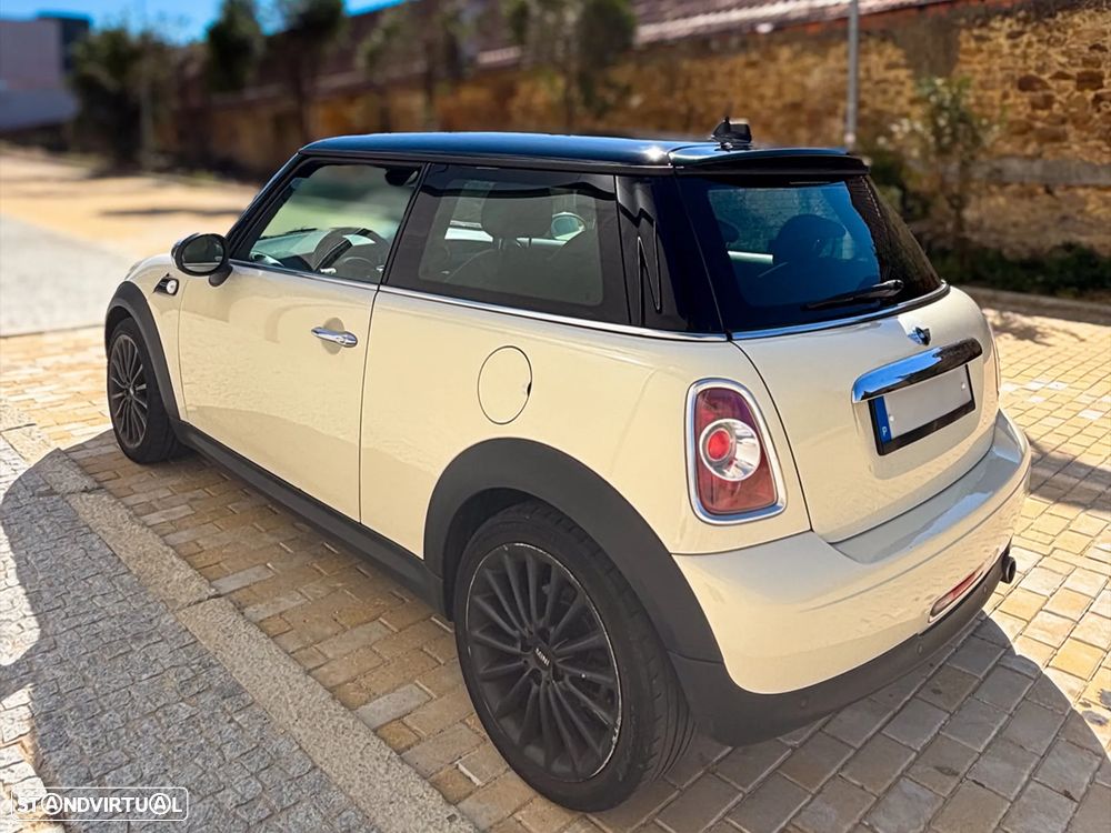 MINI 3 Portas Cooper - 3