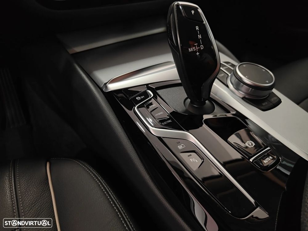 BMW 530 e iPerformance Line Luxury - 49
