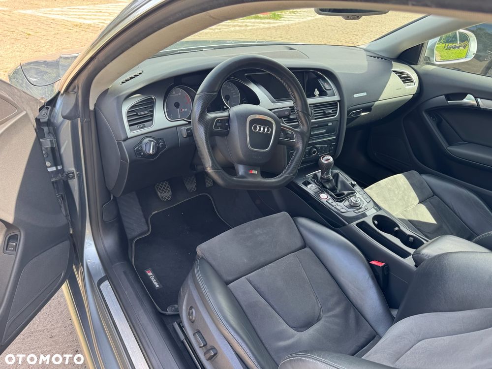 Audi S5 Coupé 4.2 Quattro - 11
