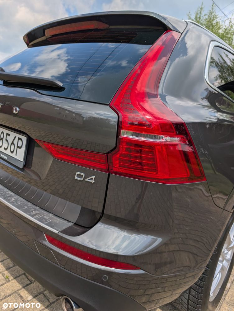 Volvo XC 60 D4 AWD Momentum - 38
