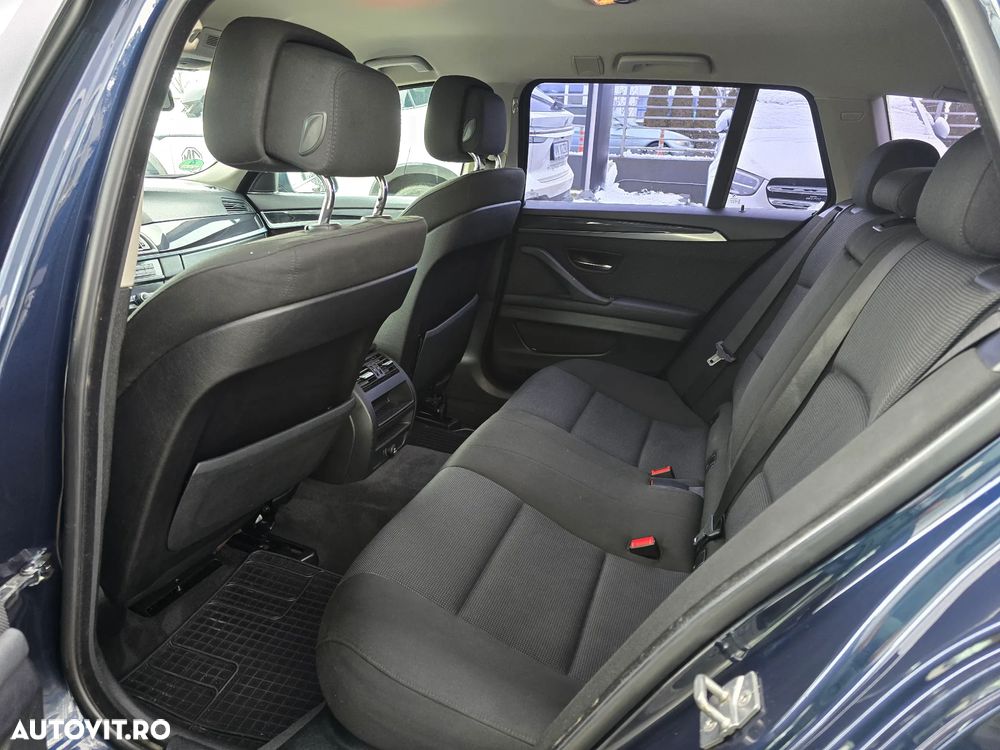 BMW Seria 5 520d - 14