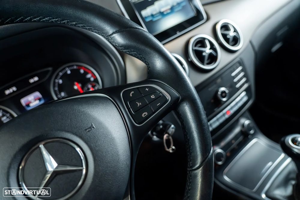 Mercedes-Benz B 180 d Style - 11