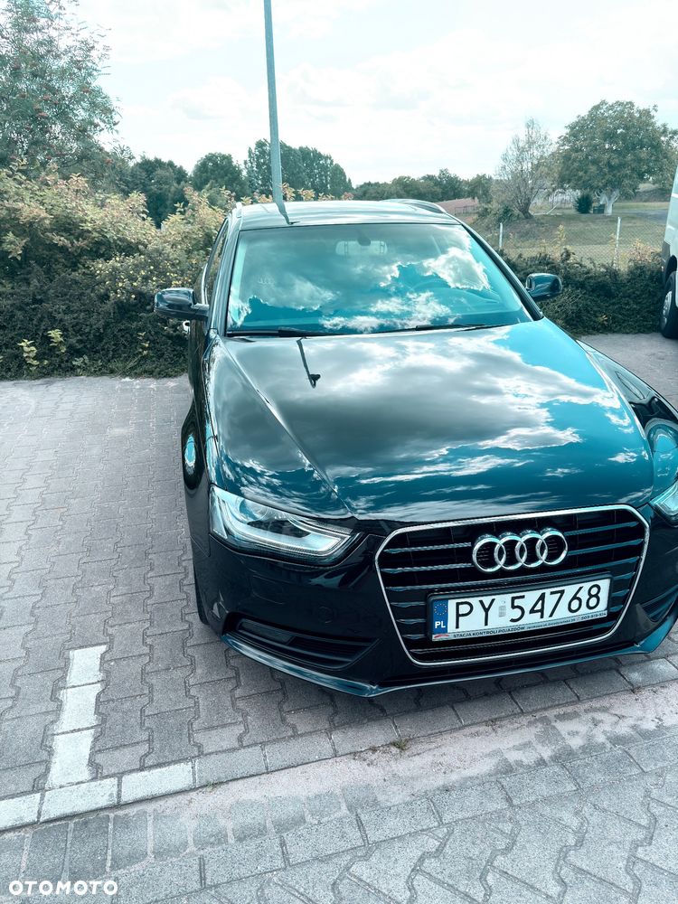 Audi A4 Avant 2.0 TDI - 10