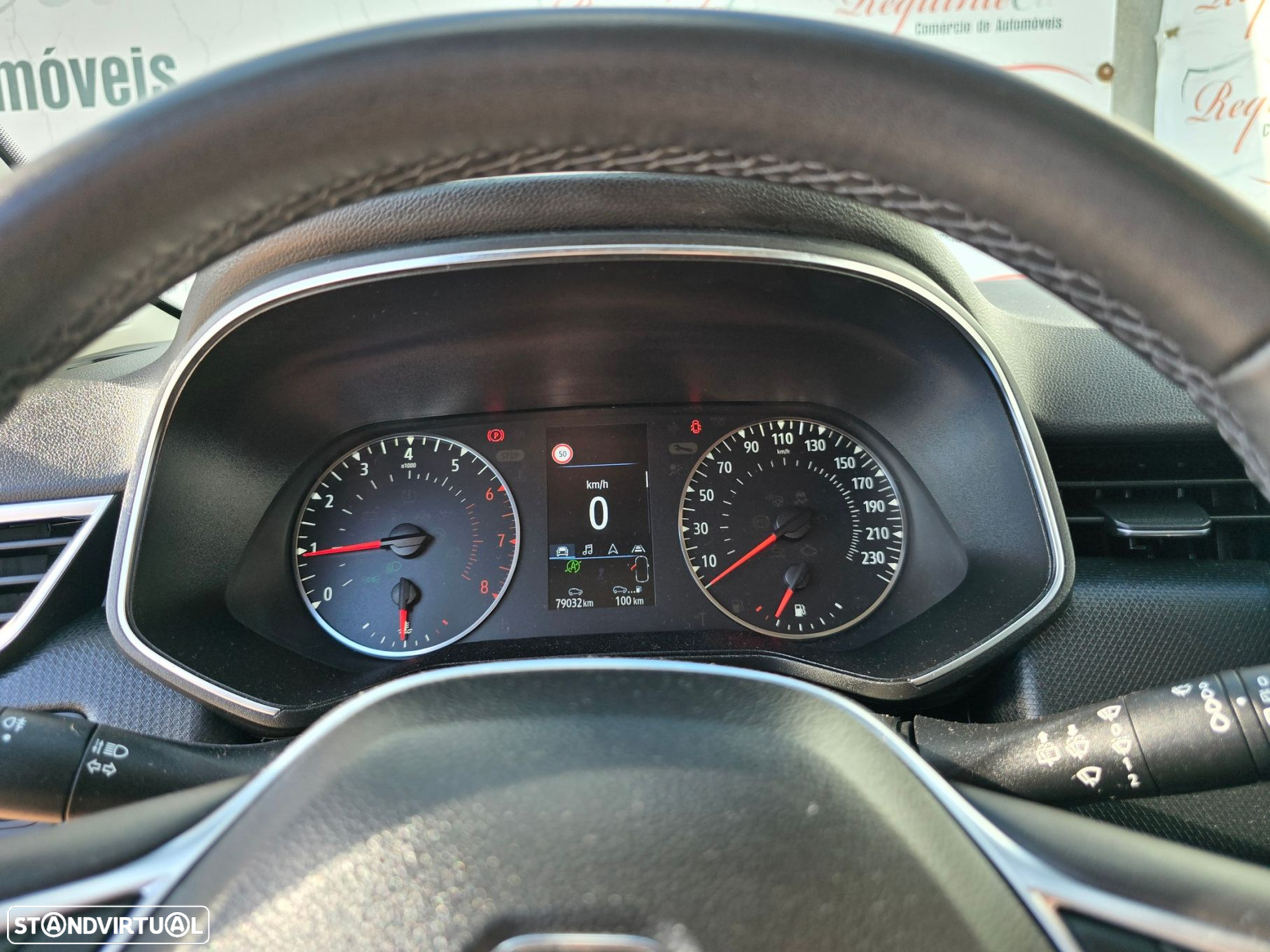 Renault Clio 1.0 SCe Zen - 31