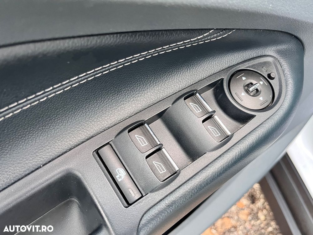 Ford C-Max 1.6 Ecoboost Start Stop Titanium - 26