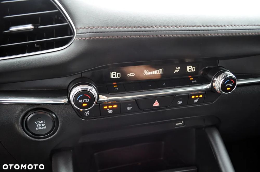 Mazda 3 e-SKYACTIV-G 122 M HYBRID EXCLUSIVE-LINE - 30