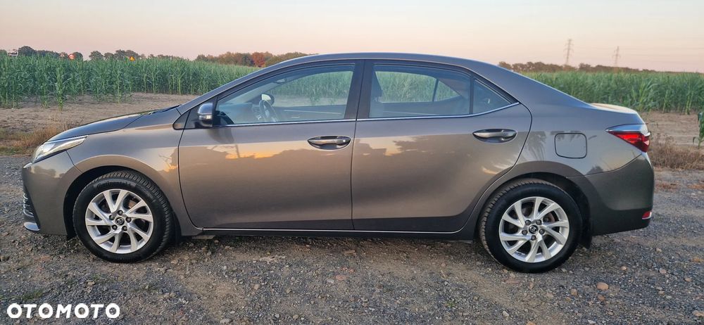 Toyota Corolla 1.6 Comfort - 4