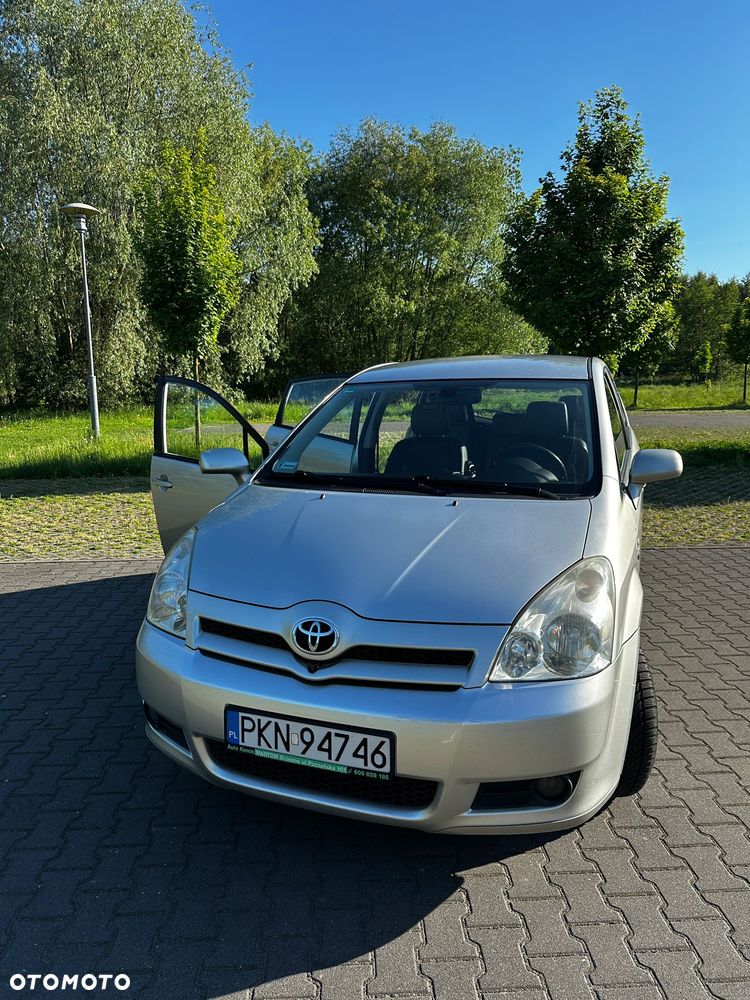 Toyota Corolla Verso 1.8 Prestige + 7os MM - 2