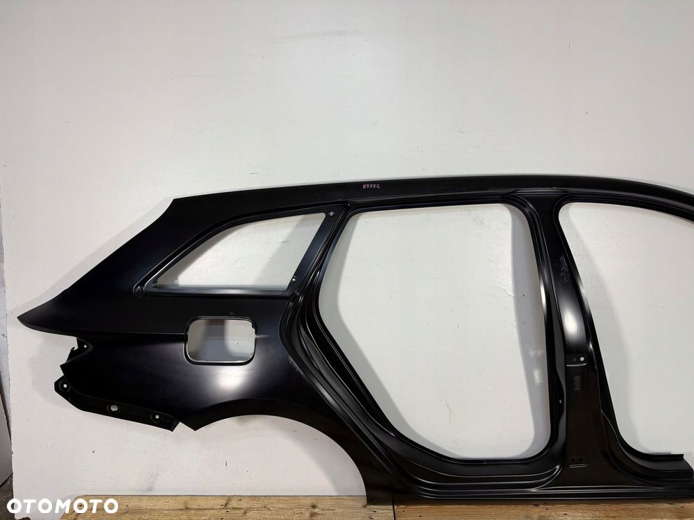BLOTNIK TYL TYLNY PRAWY SEAT LEON IV 4 KOMBI 5F 5FE 2020- NOWKA ORYGINALNY