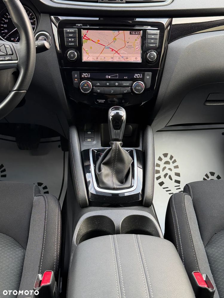 Nissan Qashqai 1.3 DIG-T N-Connecta DCT - 6