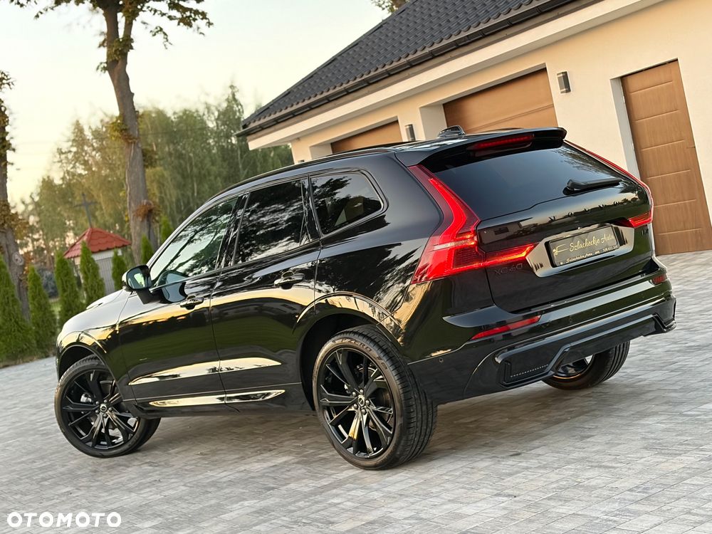 Volvo XC 60 B5 B AWD Ultra Black Edition - 11