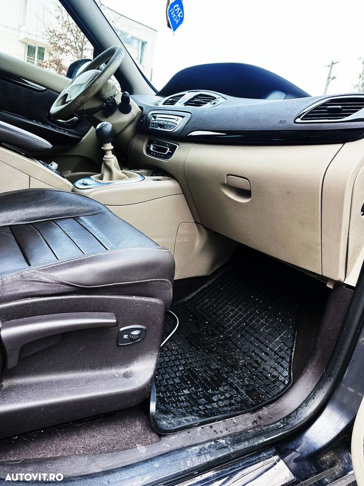 Renault Scenic - 6