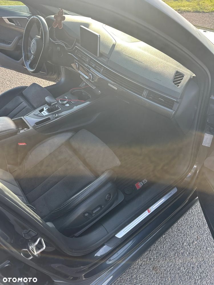 Audi S4 Avant 3.0 TFSI Quattro Tiptronic - 16