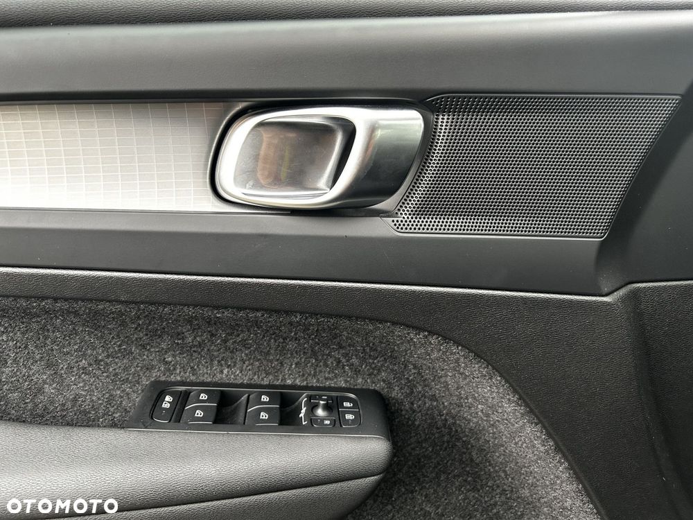 Volvo XC 40 - 19