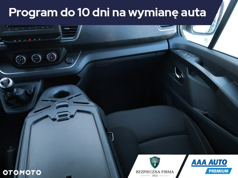 Renault trafic - 9