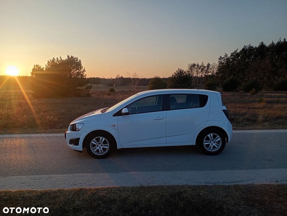 Chevrolet Aveo 1.2 LT - 3