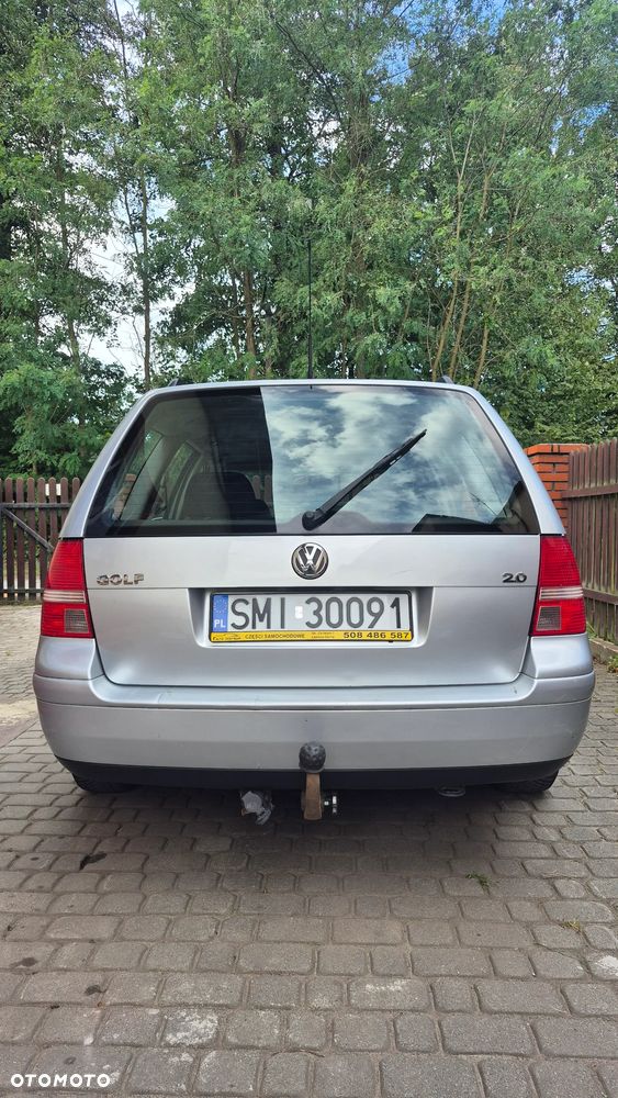Volkswagen Golf - 2