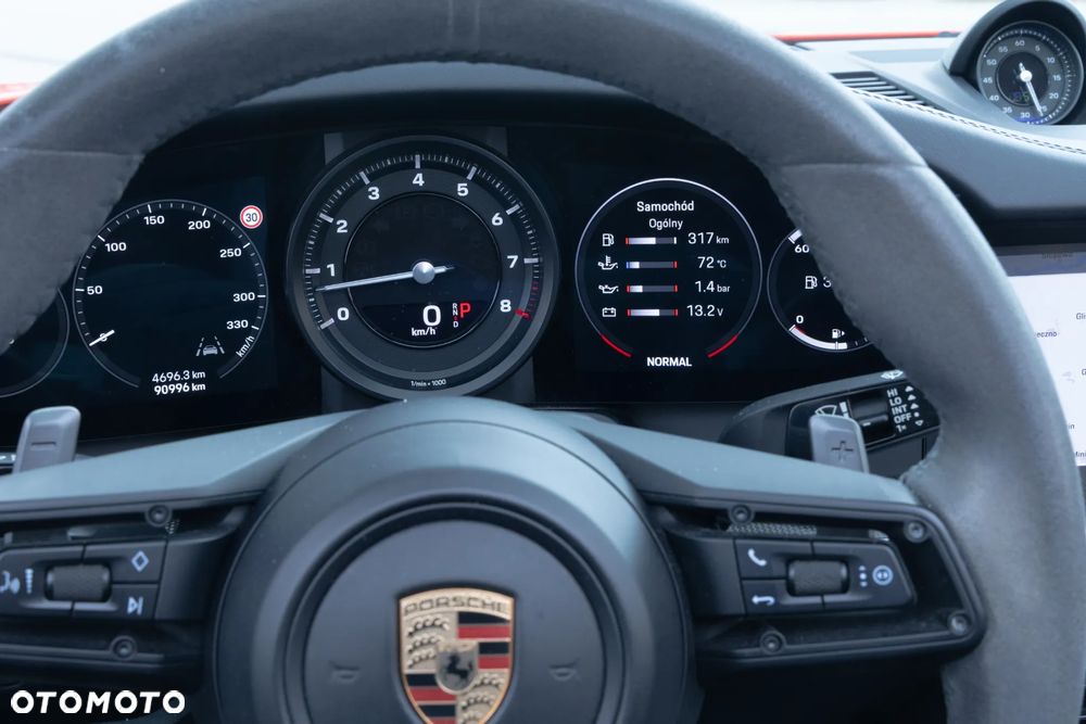 Porsche 911 Carrera 4S - 8