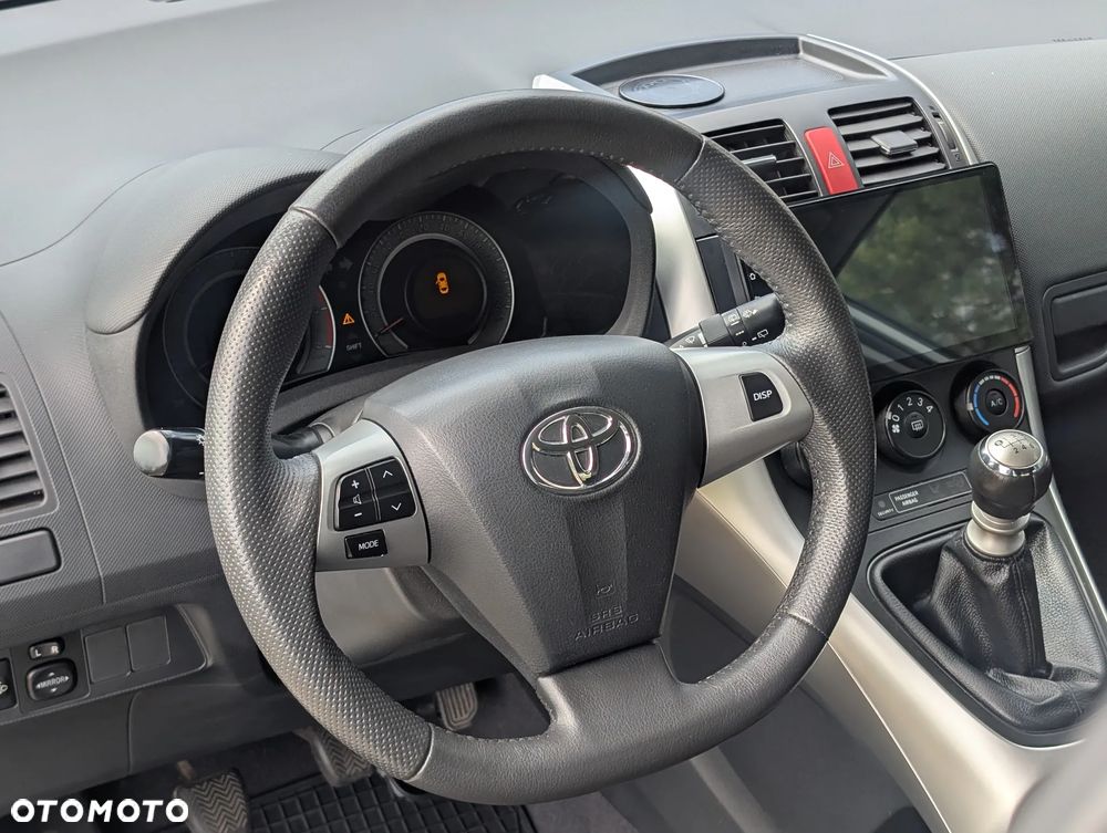 Toyota Auris 1.33 VVT-i Premium - 6