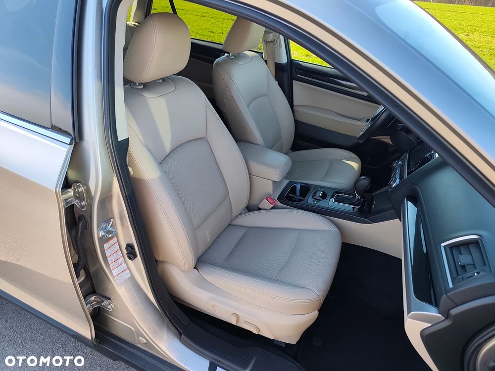 Subaru Outback 2.0D Exclusive Lineartronic - 25