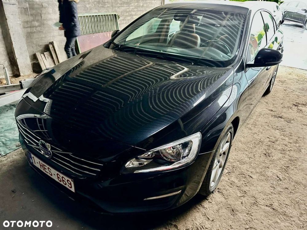 Volvo S60 - 1