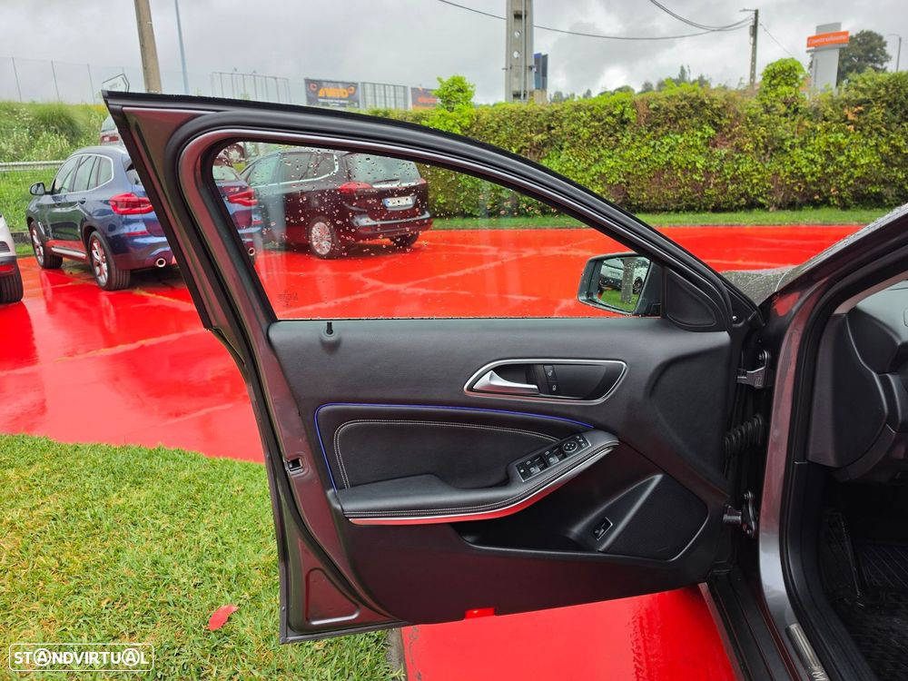 Mercedes-Benz GLA 200 Urban Aut. - 9