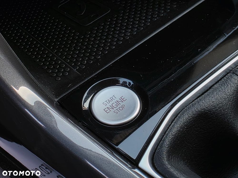 Volkswagen T-Cross - 23