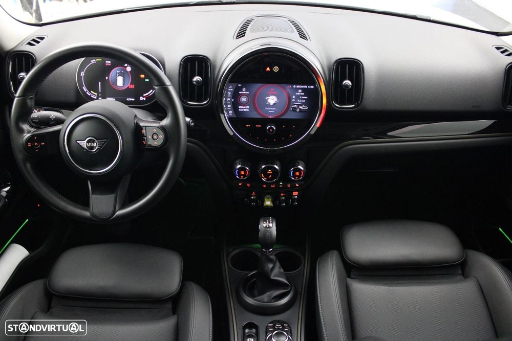 MINI Countryman Cooper SE ALL4 Auto - 9