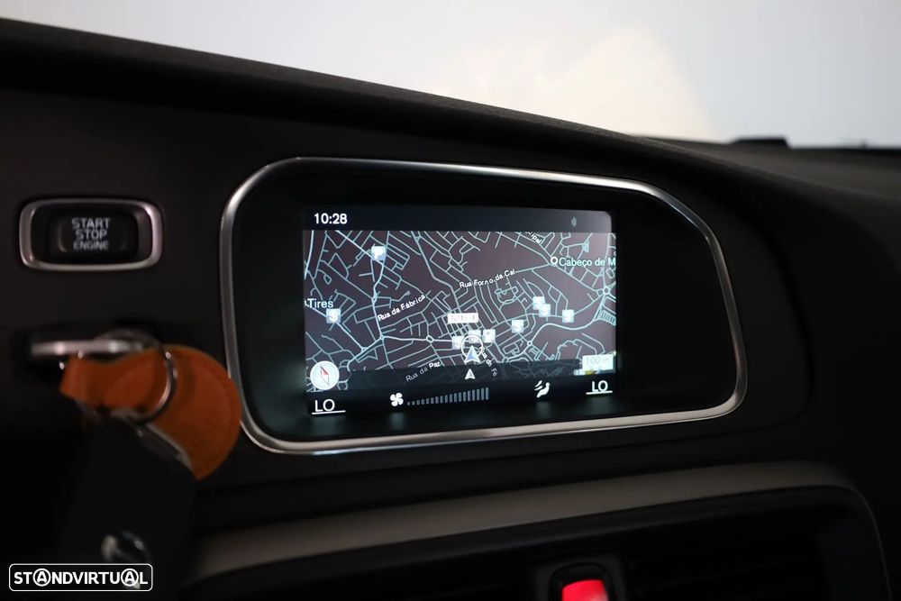 Volvo V40 2.0 D2 Momentum - 26