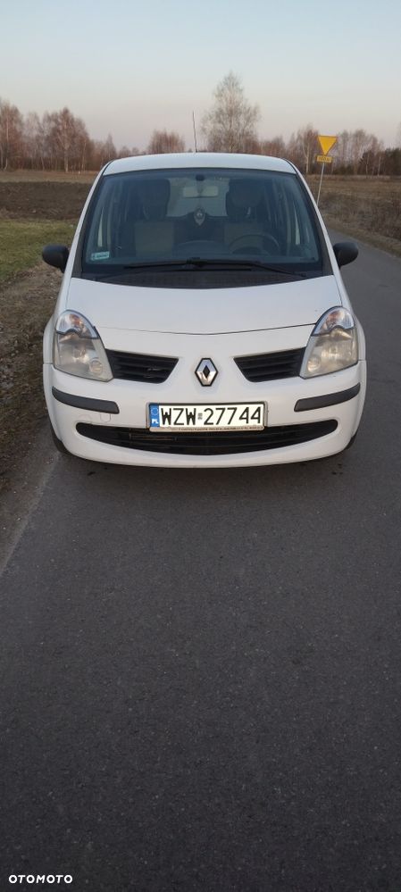 Renault Modus - 1