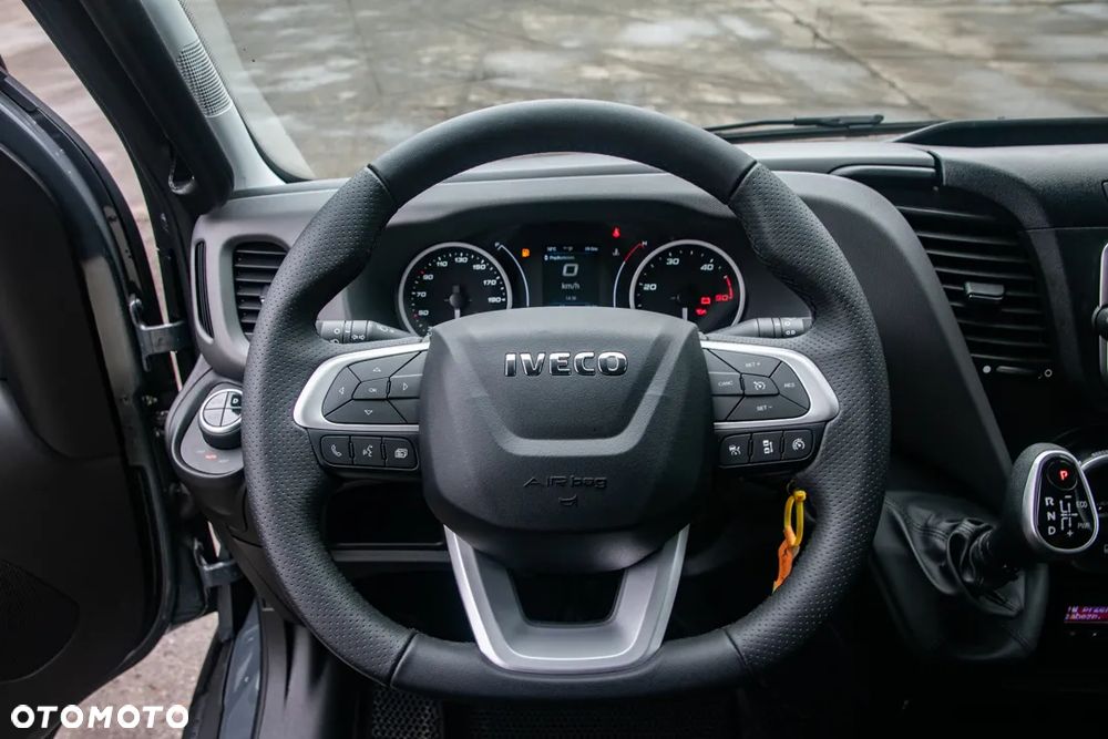 Iveco Daily 70C18HA8/P Hi-Matic Autolaweta Pomoc Drogowa 3.0 180KM - 28