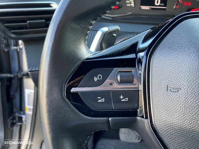 Peugeot 2008 BlueHDi 130 EAT8 Allure - 14