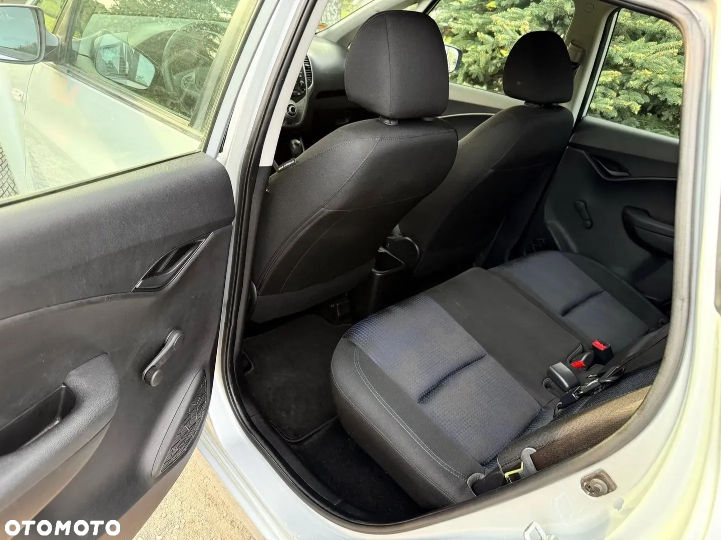 Hyundai ix20 1.4 blue Comfort - 7