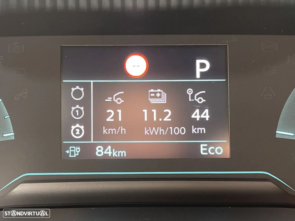 Peugeot e-208 E-Style - 41