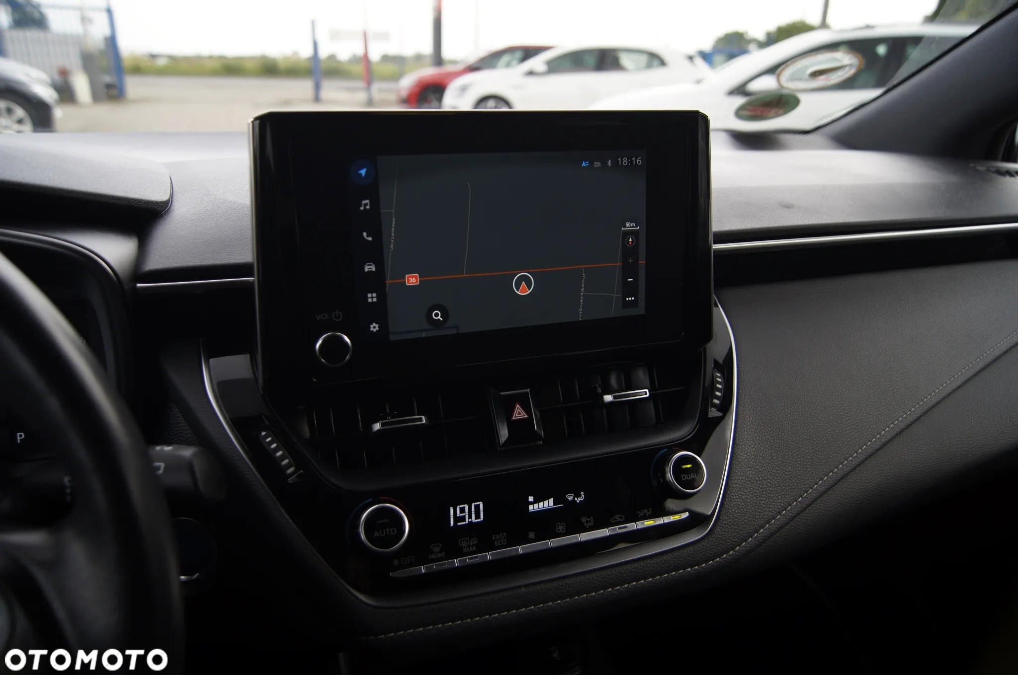 Toyota Corolla 1.8 Hybrid Active - 19