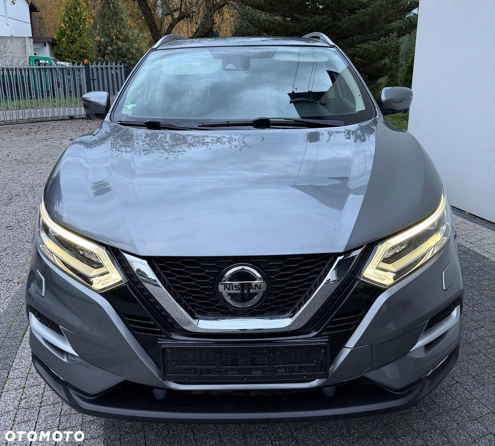 Nissan Qashqai 1.6 DIG-T TEKNA+ - 2