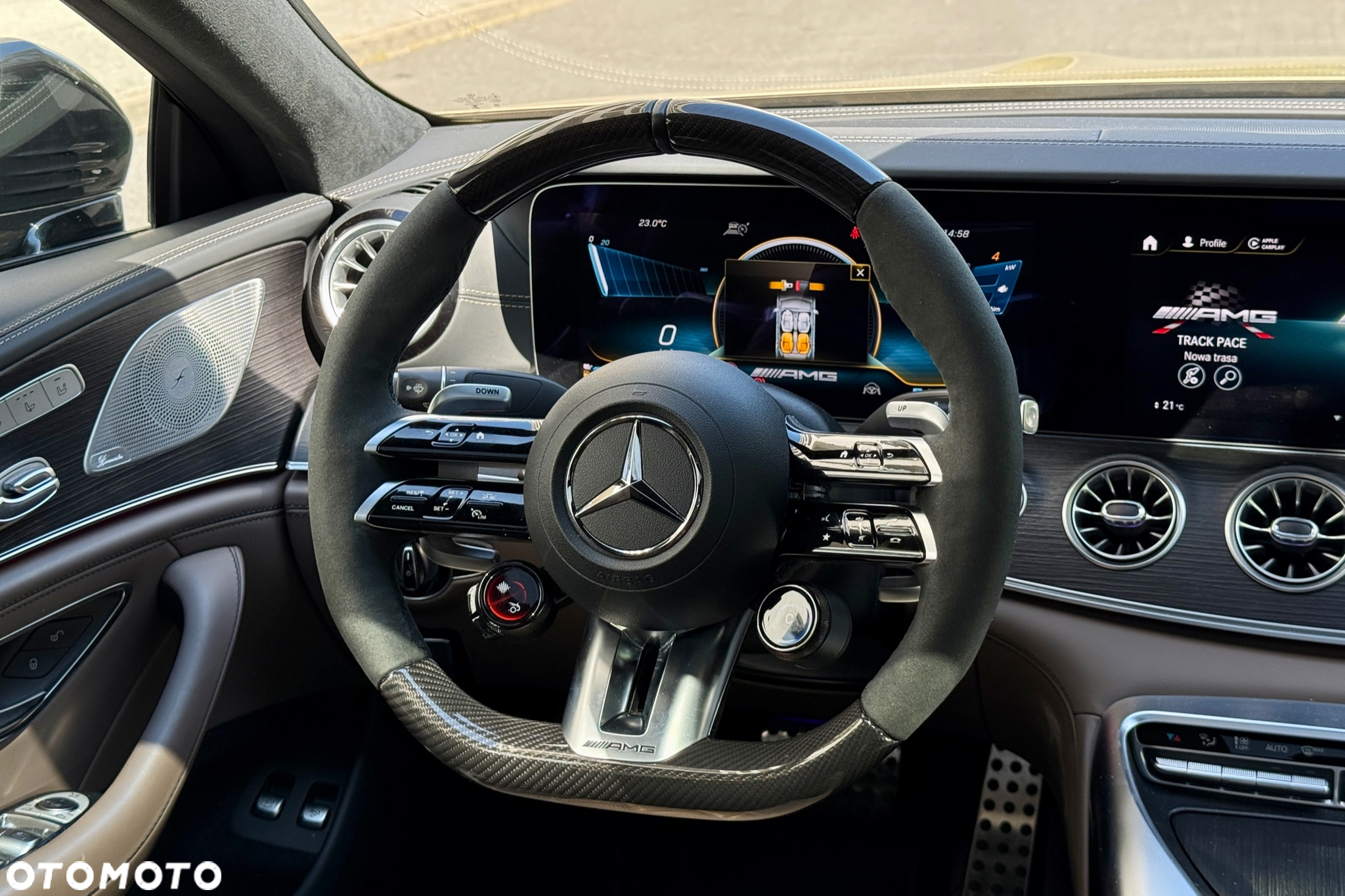 Mercedes-Benz AMG GT - 6