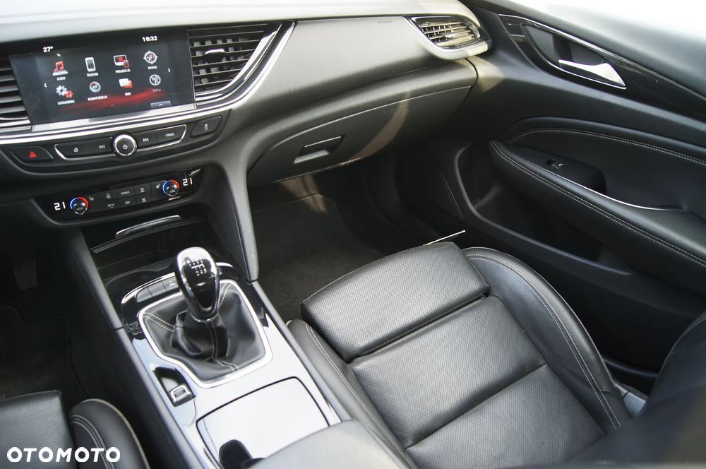 Opel Insignia Grand Sport 1.6 Diesel (118g) Business Innovation - 10