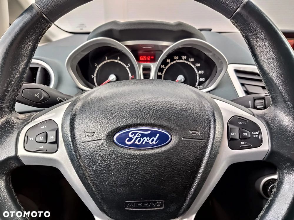 Ford Fiesta 1.4 Titanium EU5 - 17