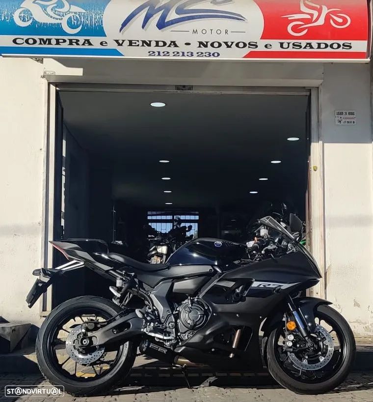 Yamaha R 7 - 1