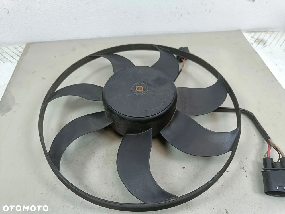 Wentylator Chłodnicy 2.0 TDI Skoda Octavia Superb VW Passat Golf Seat Leon Audi A3 1K0959455DT - 1