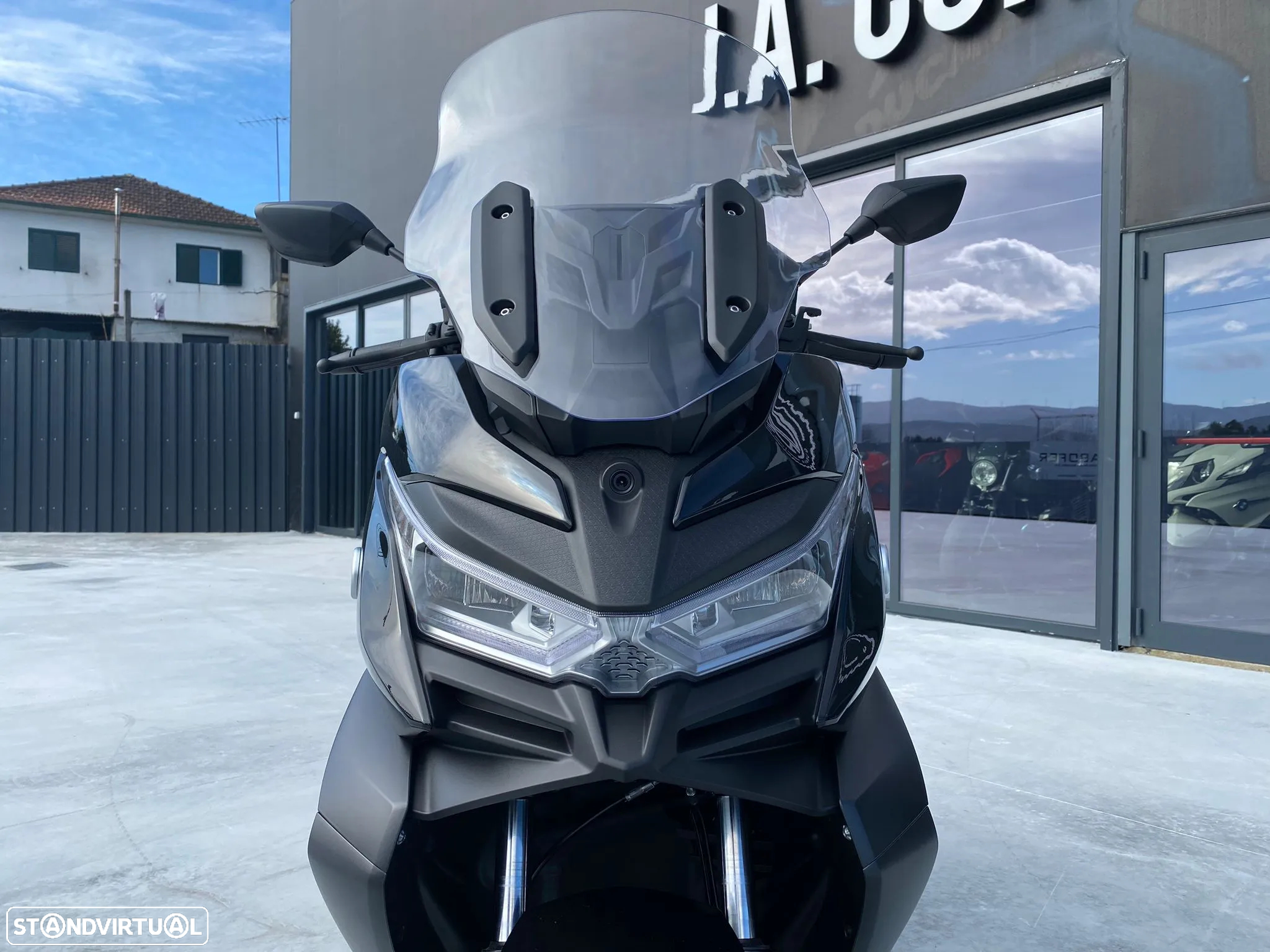 Voge SR4 Max T T - 2