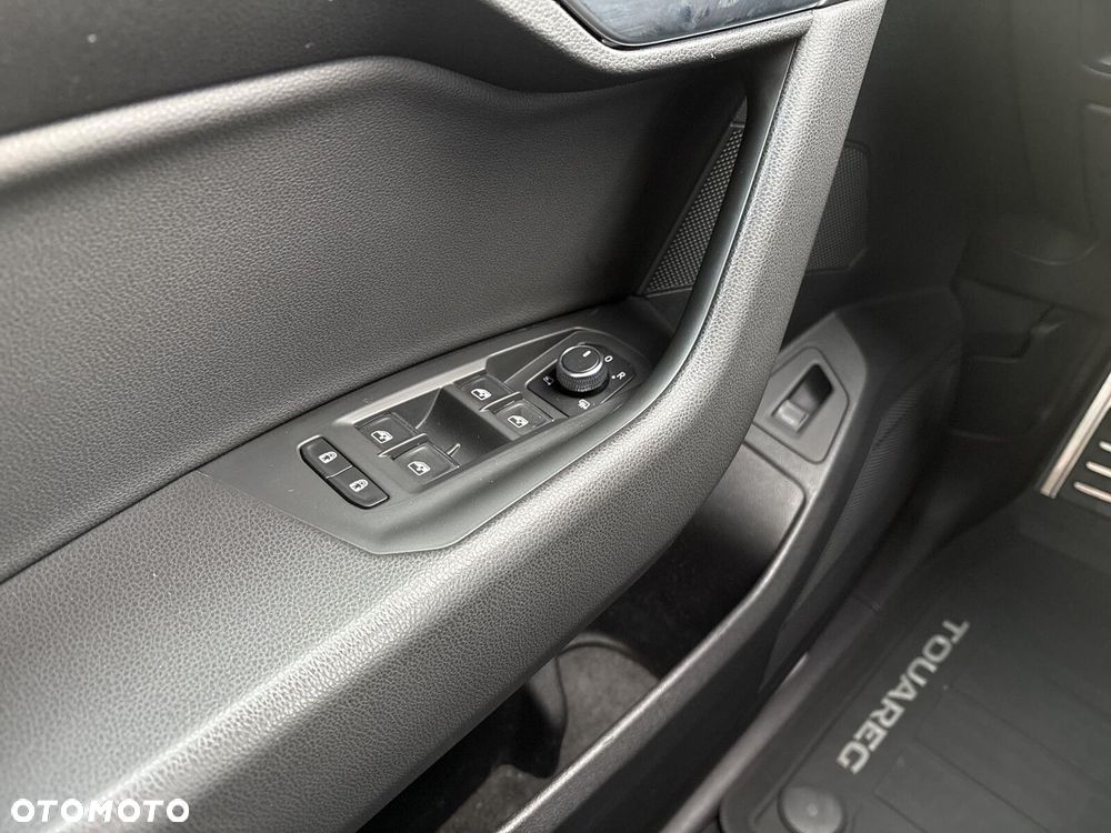 Volkswagen Touareg 3.0 V6 TDI SCR 4Mot R-Line - 21