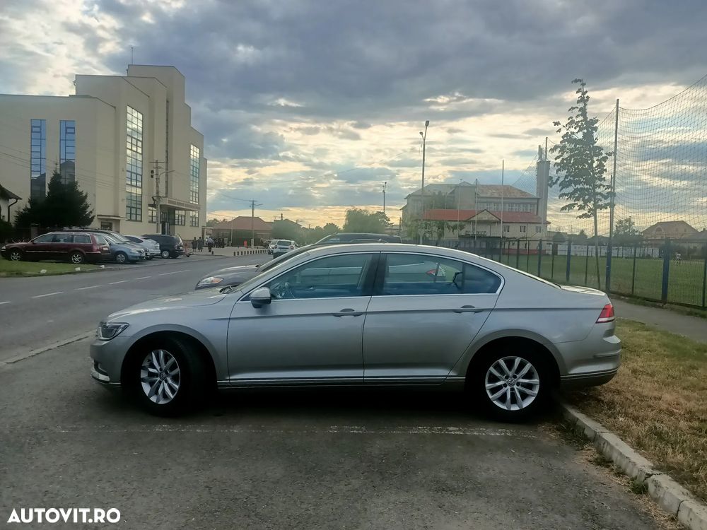 Volkswagen Passat - 2
