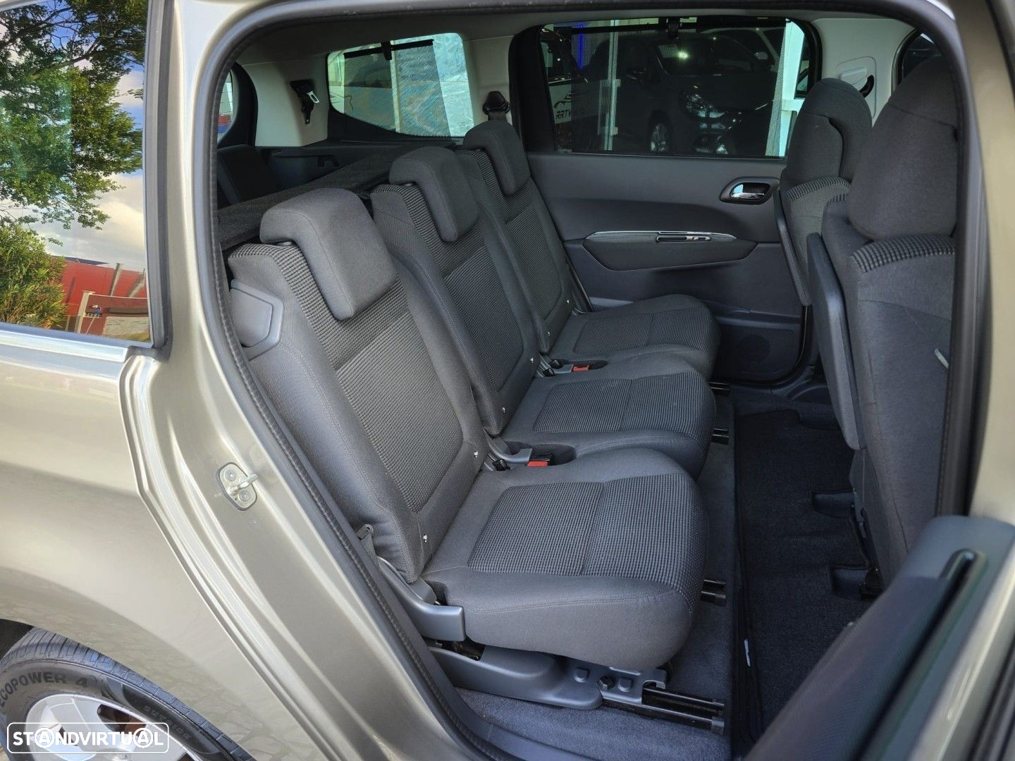 Peugeot 5008 1.6 BlueHDi Allure J17 - 15