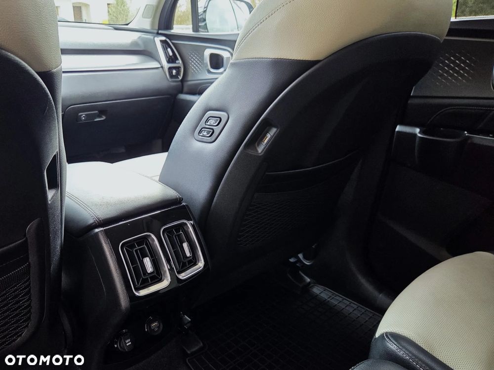 Kia Sorento 1.6 T-GDI HEV XL 4WD - 23