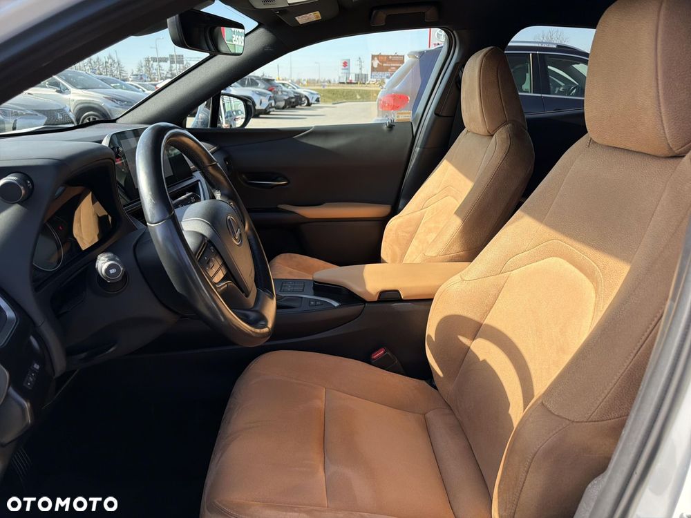 Lexus UX 250h GPF Business 2WD - 15