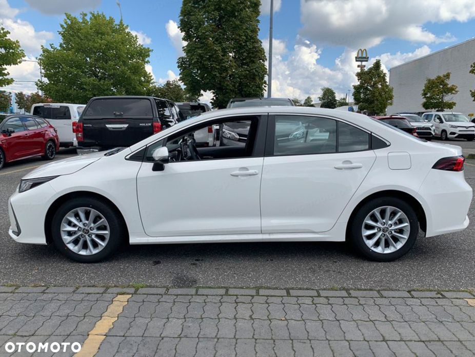 Toyota Corolla - 3