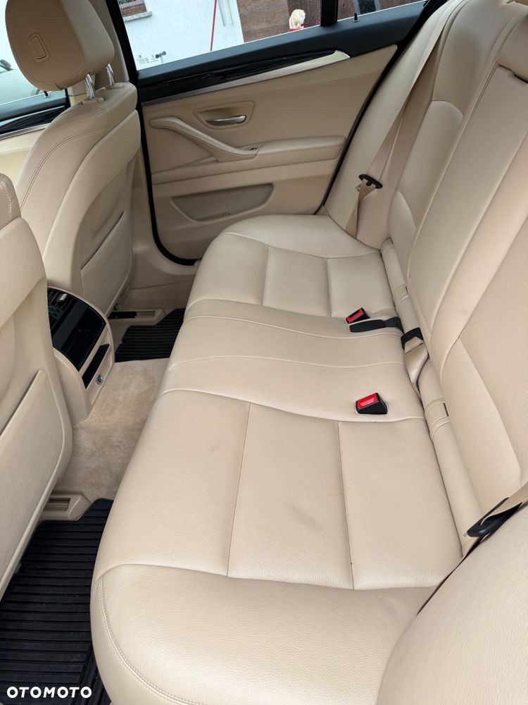 BMW Seria 5 520d - 8