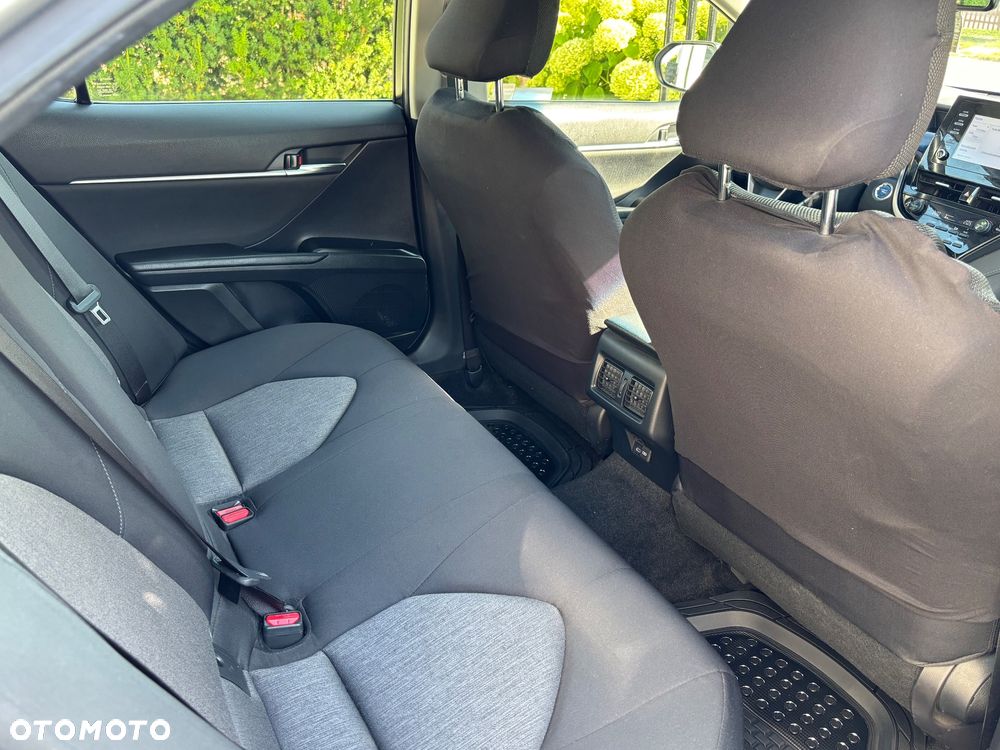 Toyota Camry 2.5 Hybrid Comfort CVT - 18